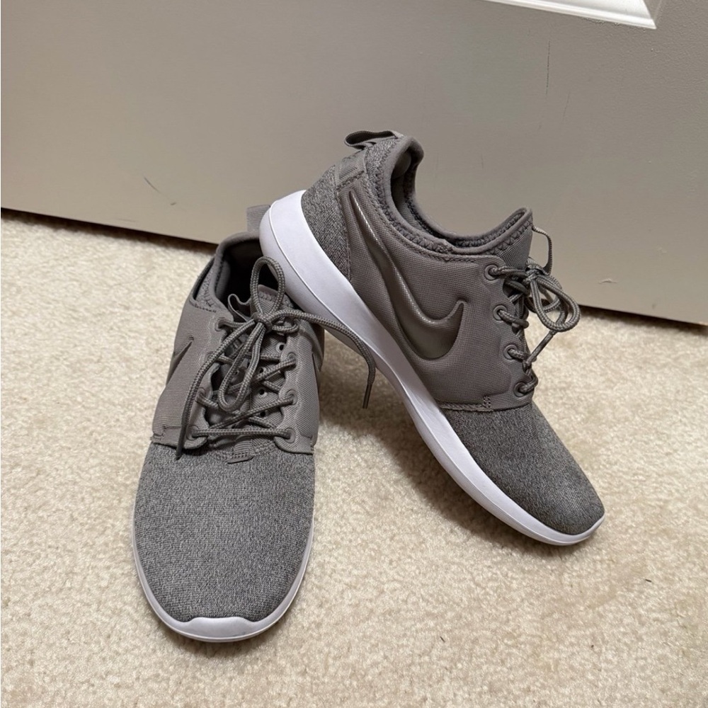 Nike Roshe Shoes